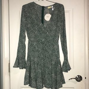Green with white floral long sleeve waist tie dress